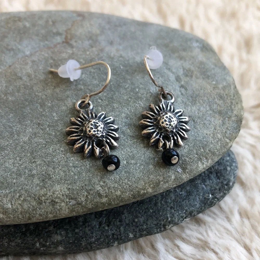 Sunflower Sterling Silver Berry Jewelry Co. Dangle Earrings (E34) - Picture 13 of 15